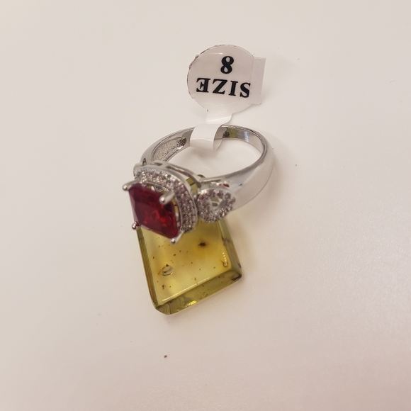 NEW Cubic Zirconia Elevated PAVE RED CRYSTAL Ring 8 Sterling Silver Plated - Picture 3 of 13